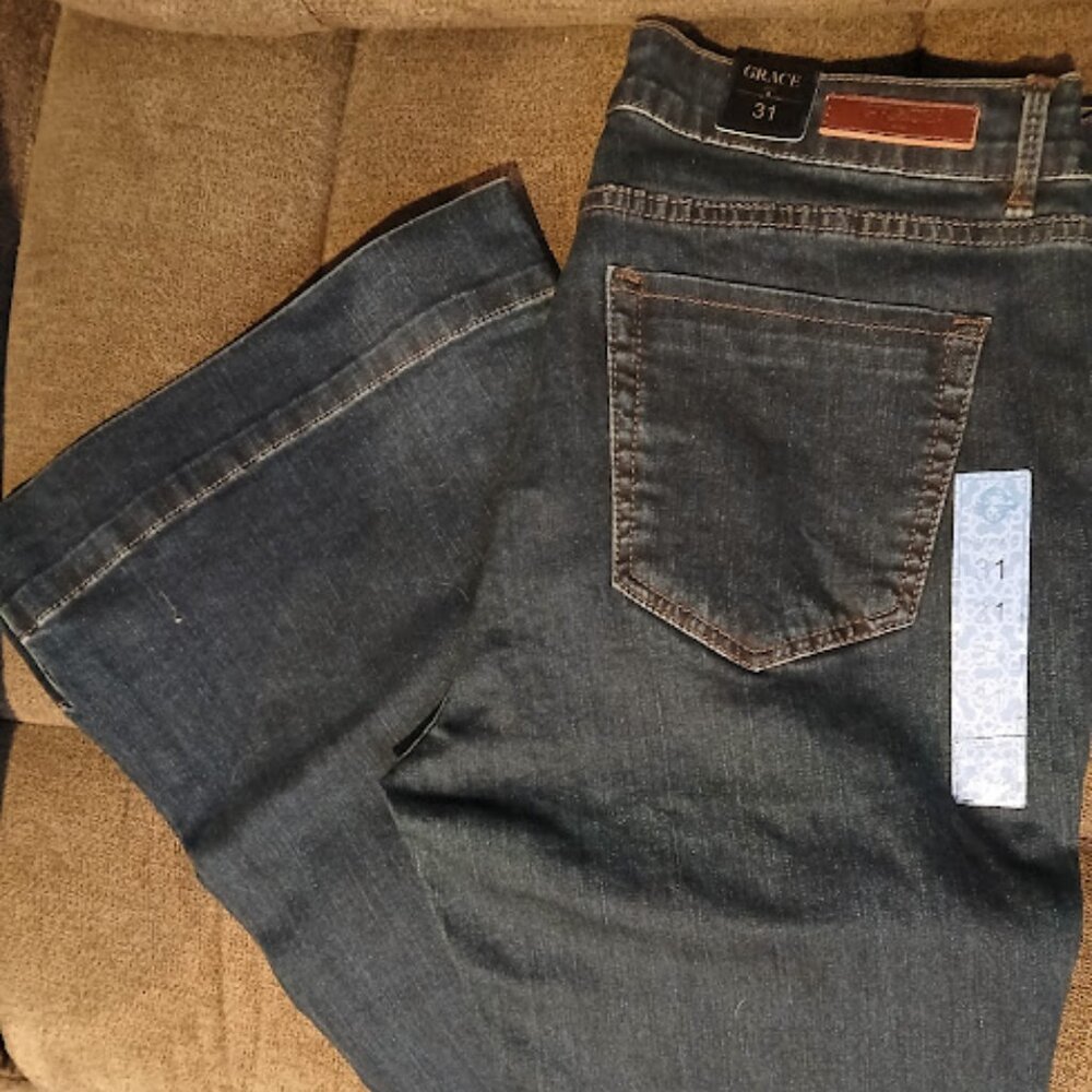 NWT Grace in LA Sz 31 x 32 Easy Fit Trouser Wide Flare Denim Jean